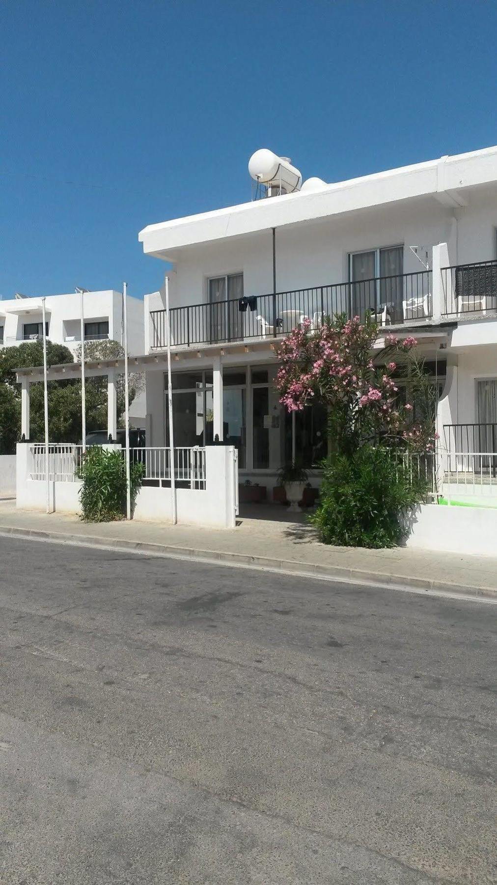 Pavlinia Hotel & Apartments Ayia Napa Ngoại thất bức ảnh